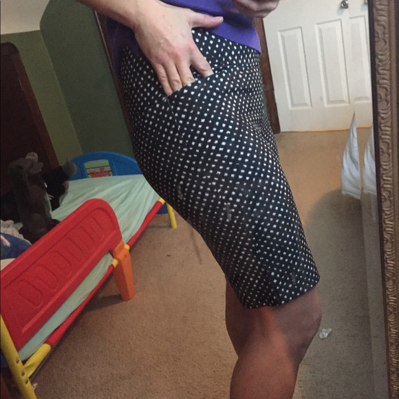 Tail golf shorts and Ralph Lauren purple polo - Picture 2 of 7